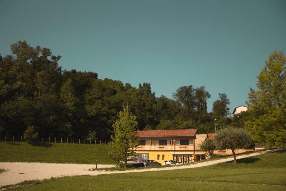 Nikolas' Valley Cornuda Kültér fotó