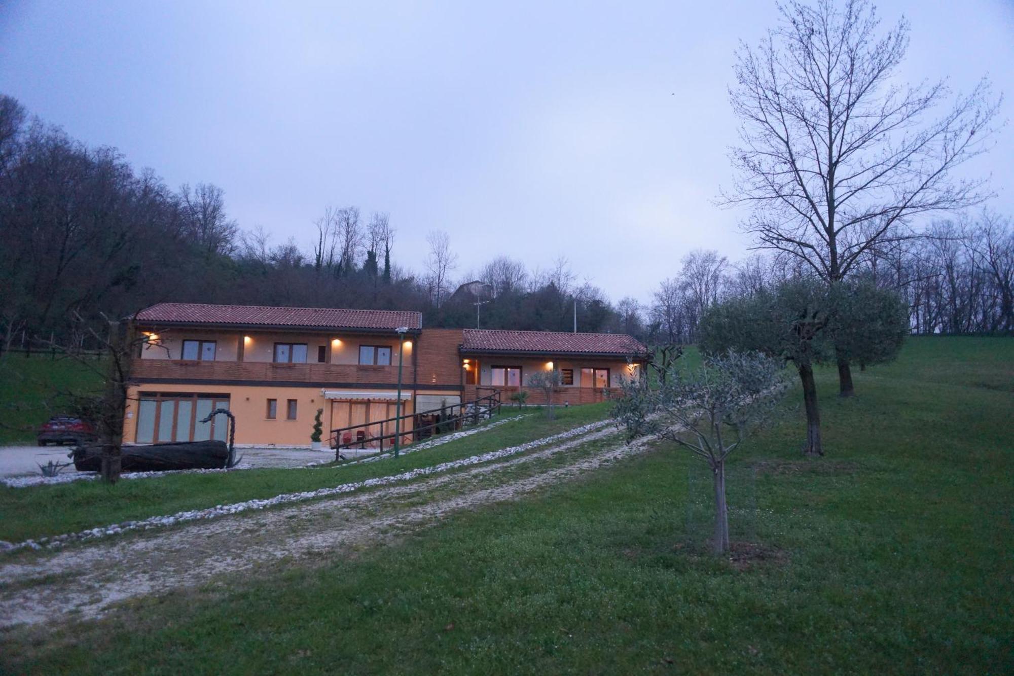 Nikolas' Valley Cornuda Kültér fotó